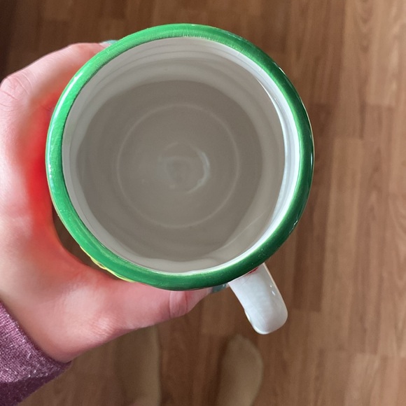 Santa/elf Christmas mug - Picture 3 of 4